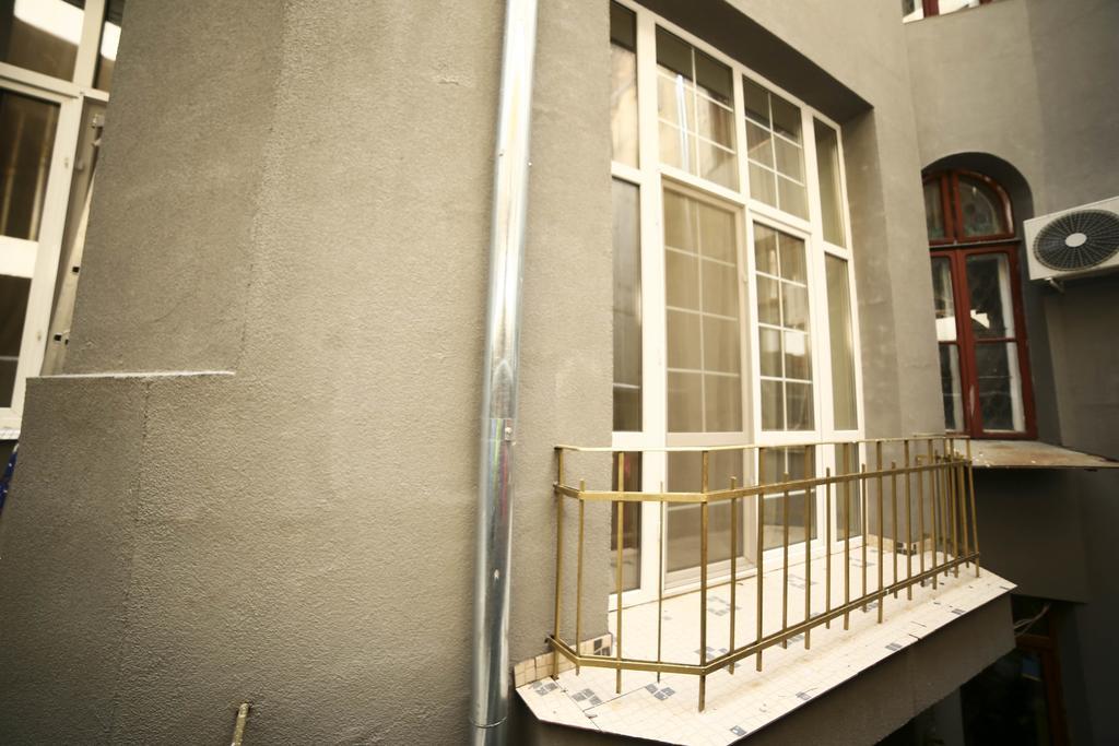 Bliss - Baroque Bucureşti